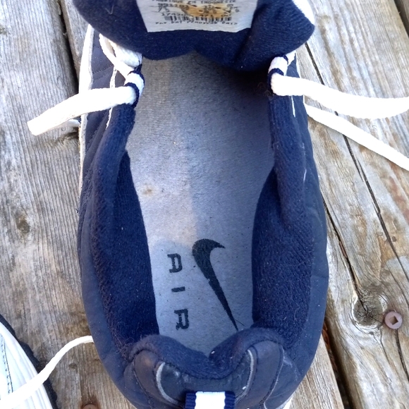 Size 7.5 NIKE Air Cross Training Runners Vintage1999 Leather - Picture 11 of 16